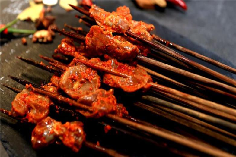 巴一味李记串串香